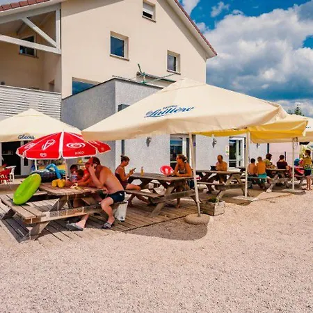 Mobil Moderne Avec Terrasse Pour 4 Personnes - Api-1-52-468